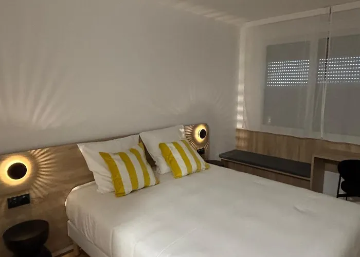 Apartahotel Sweetly Aeroparc