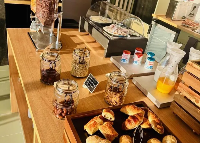 Apartahotel Sweetly Aeroparc